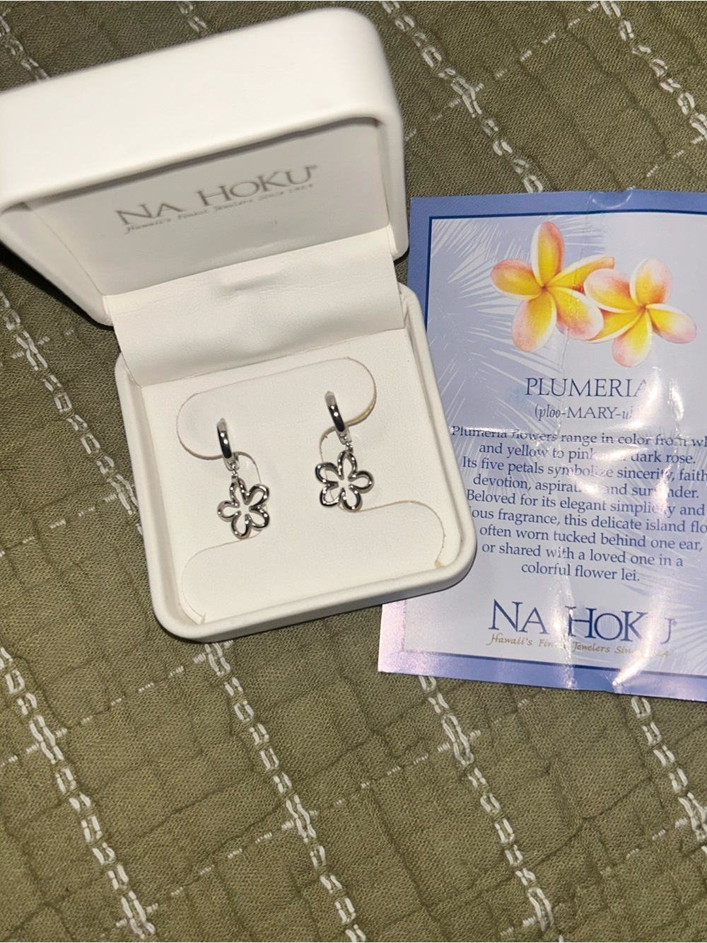 Na Hoku Sterling Silver Floating Plumeria Flower Drop Hoop Earrings Hawaii - Picture 5 of 7